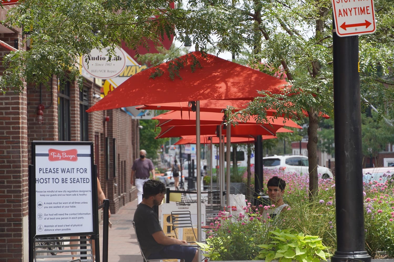 Support Patio Dining in Cambridge Harvard Square