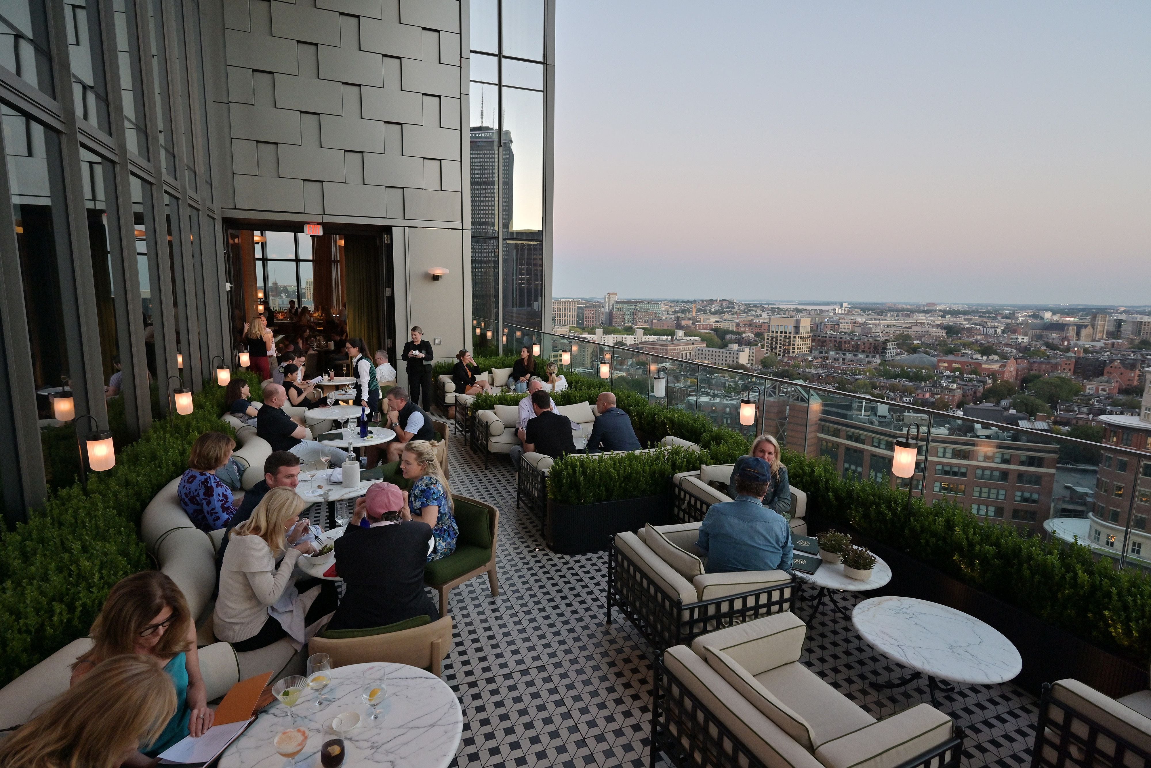 Long Bar & Terrace